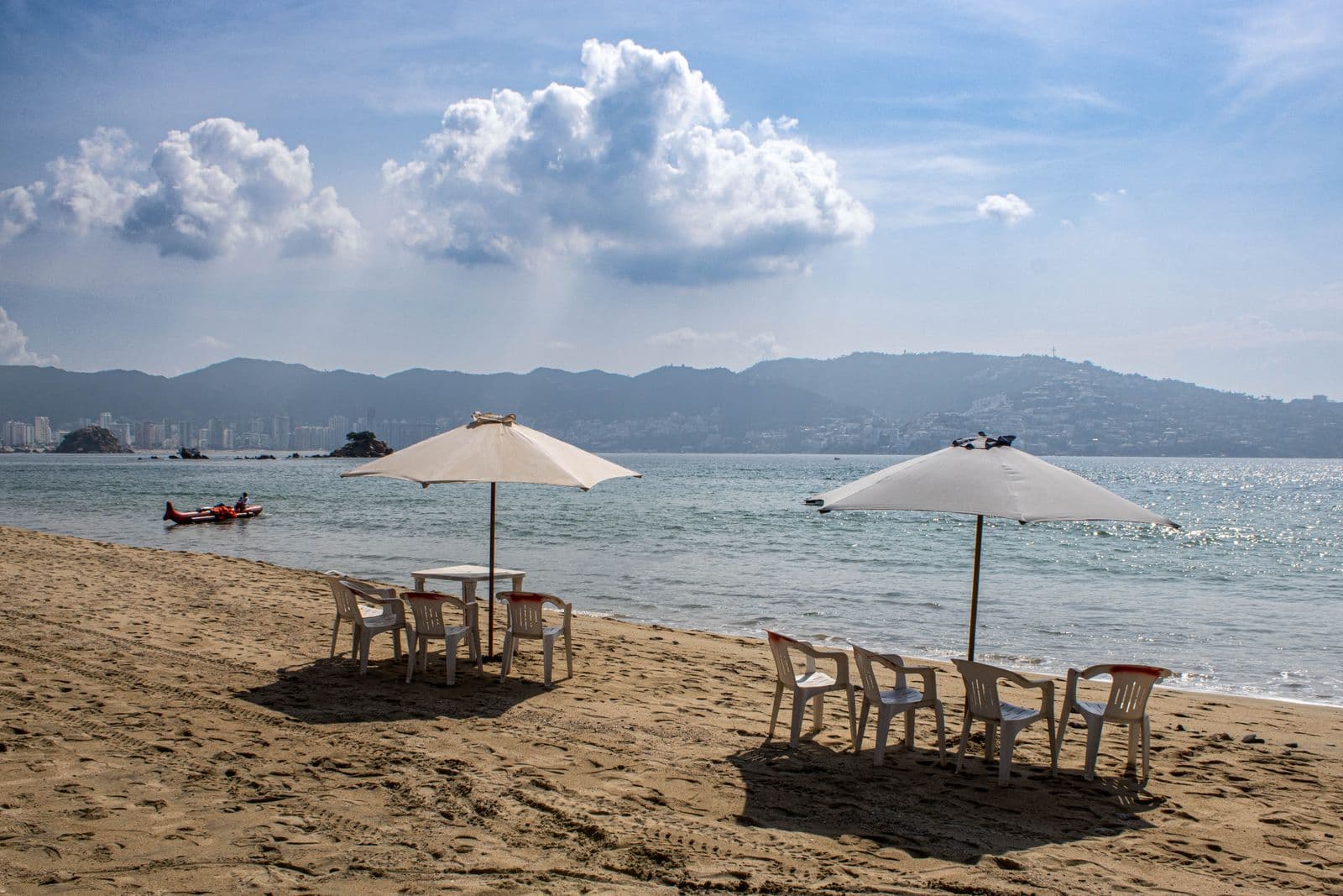 Playa tranquila en Acapulco