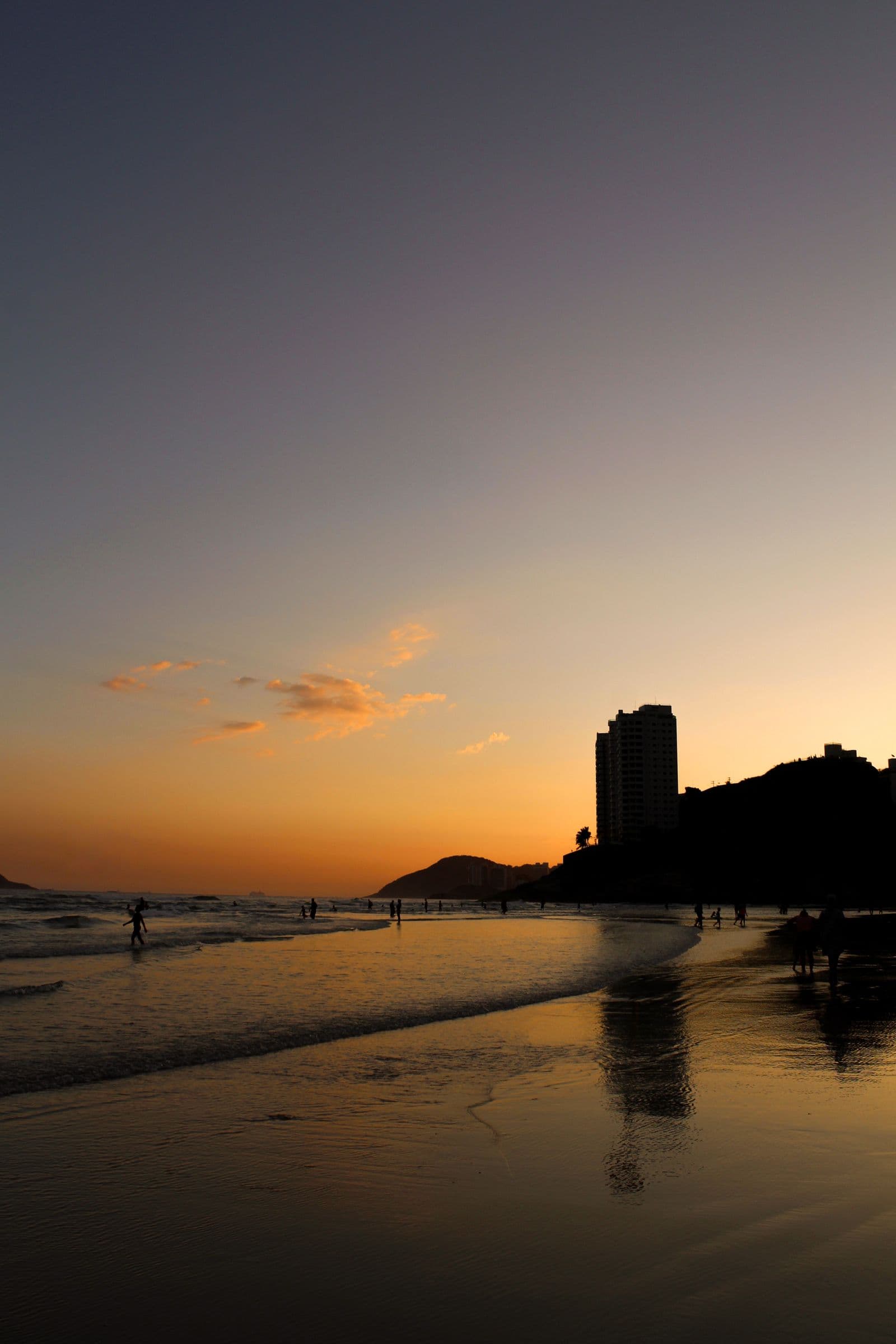 Bahía de Acapulco al anochecer