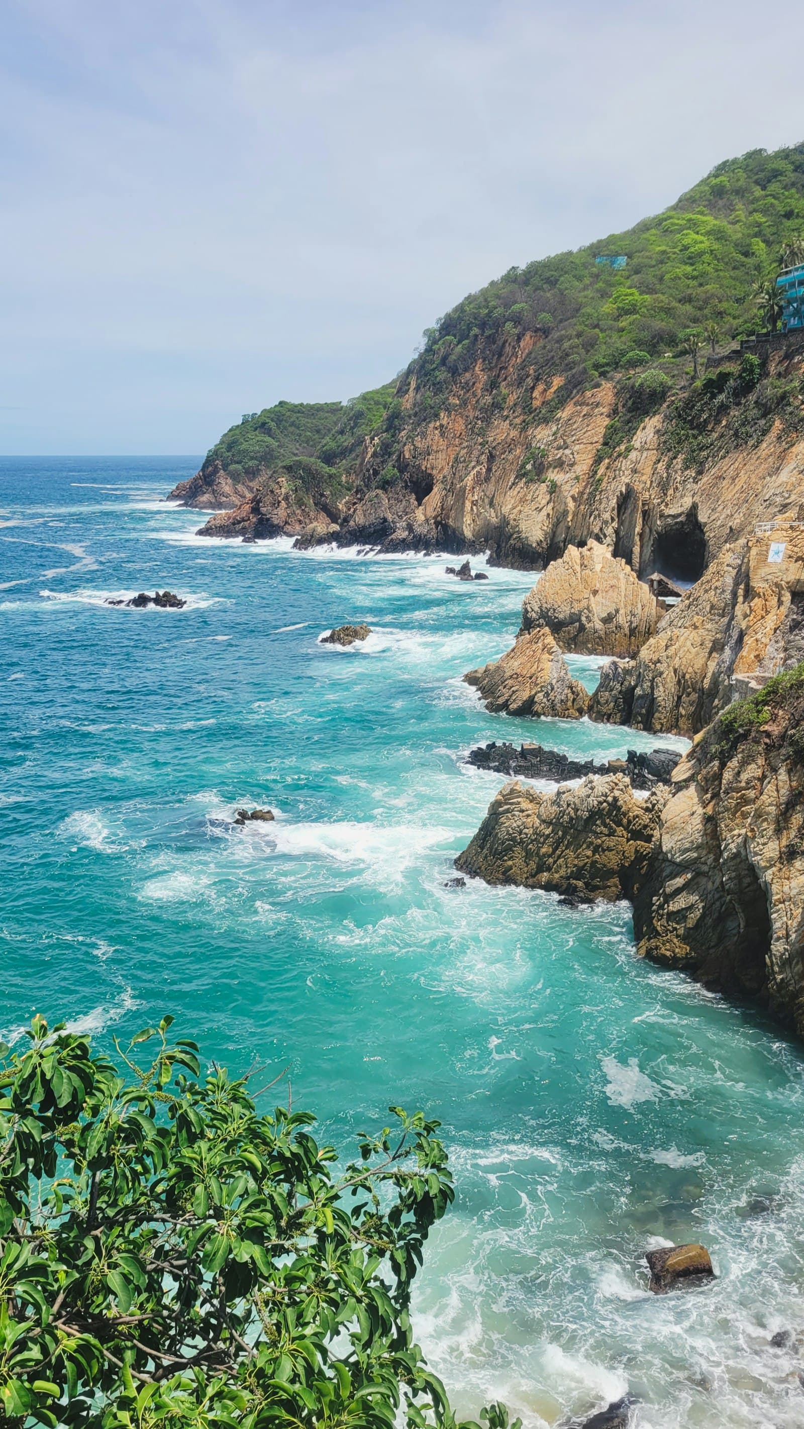 Rocas junto al mar en Acapulco