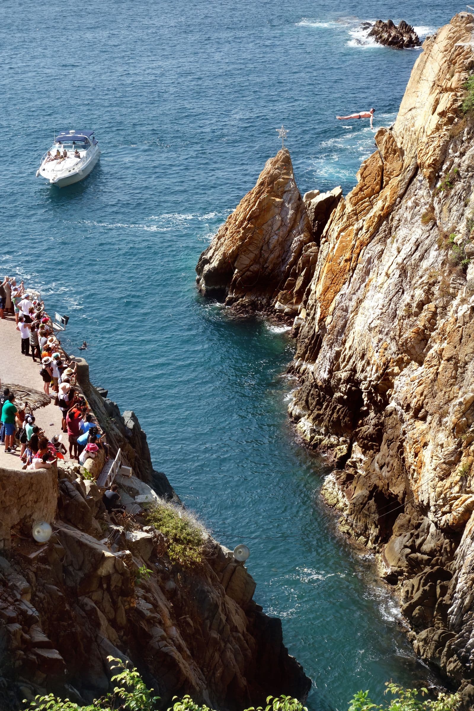 Espectadores en La Quebrada de Acapulco